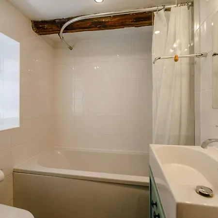 בית נופש 2 Bed In Sz341 פורטינסקייל