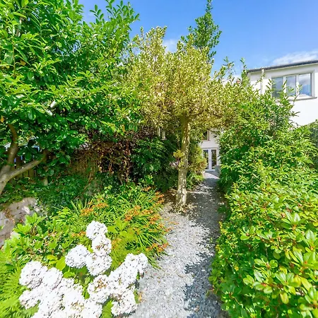 2 Bed In Sz341 Holiday home